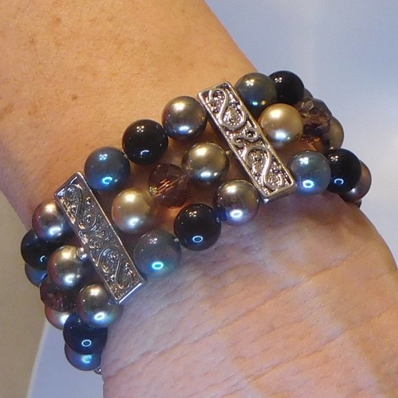 Elastic Beaded Multicolor Bracelet - Picture 2 of 5